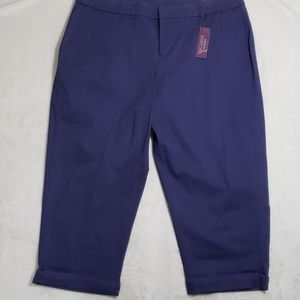 LANE BRYANT Flat Front Capri Pants